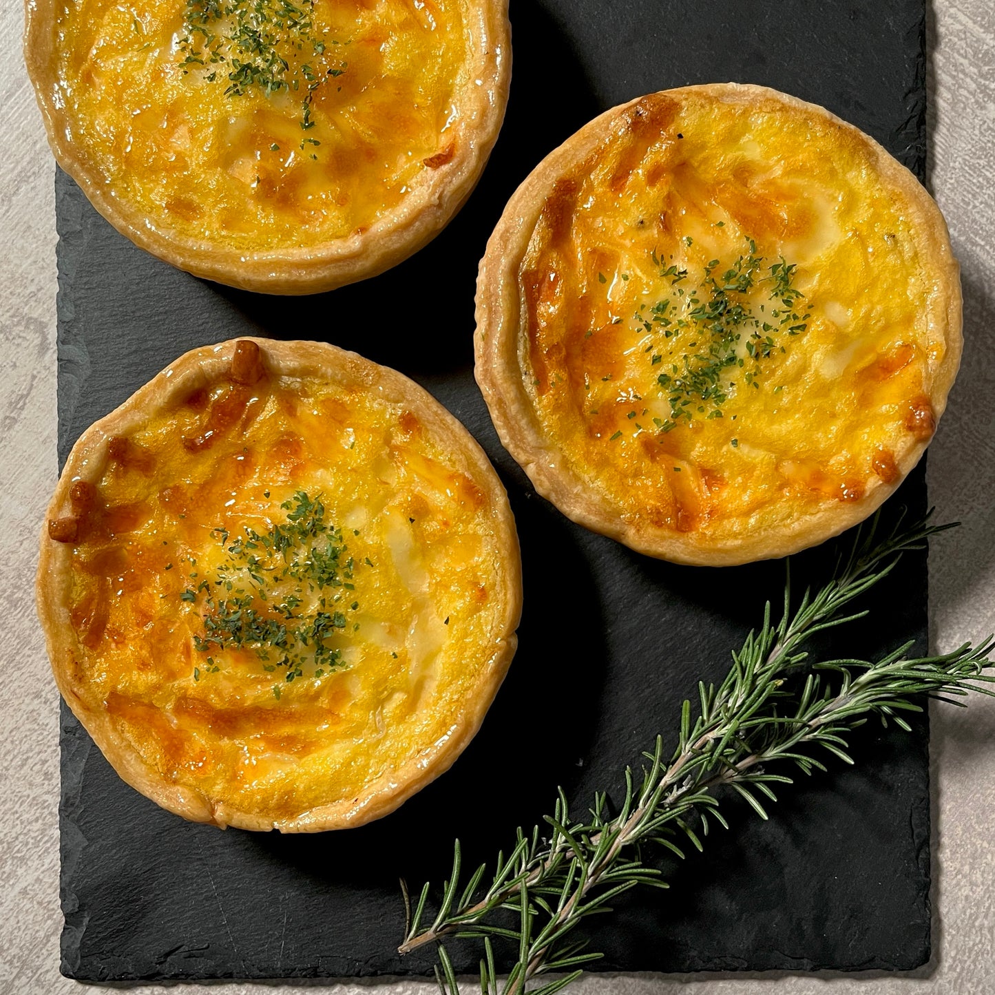 トリュフ香る濃厚ミートラザニアキッシュ