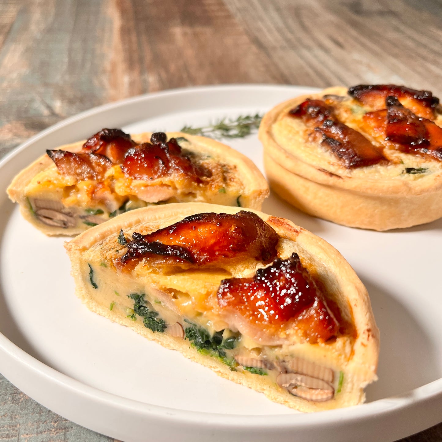 能登産ちぢみほうれん草と じっくりローストチキン